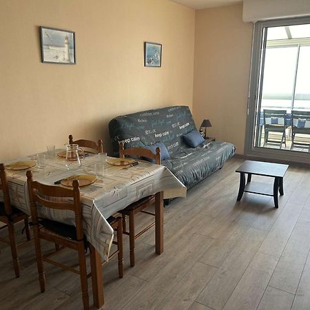 Appartement 2 Pieces Avec Balcon Et Parking A Saint-Gilles-Croix-De-Vie - Fr-1-224-39 Exteriör bild